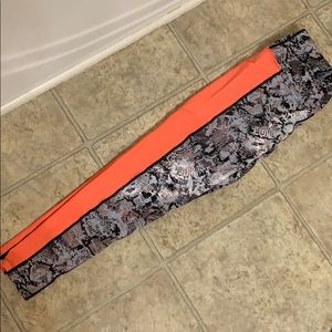 LulaRoe Rise collection work out capris
